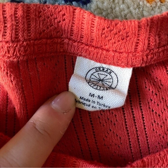 Urban outfitters lettuce hem baby tee crop top coral red medium - Picture 5 of 8